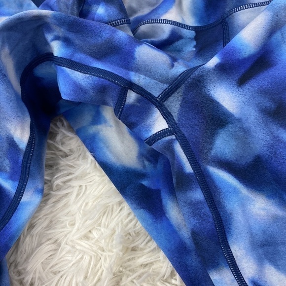 Lululemon Speed Up Tight *Full-On Luxtreme 28" Blush Blossom Alpine White Midnig - Picture 4 of 7